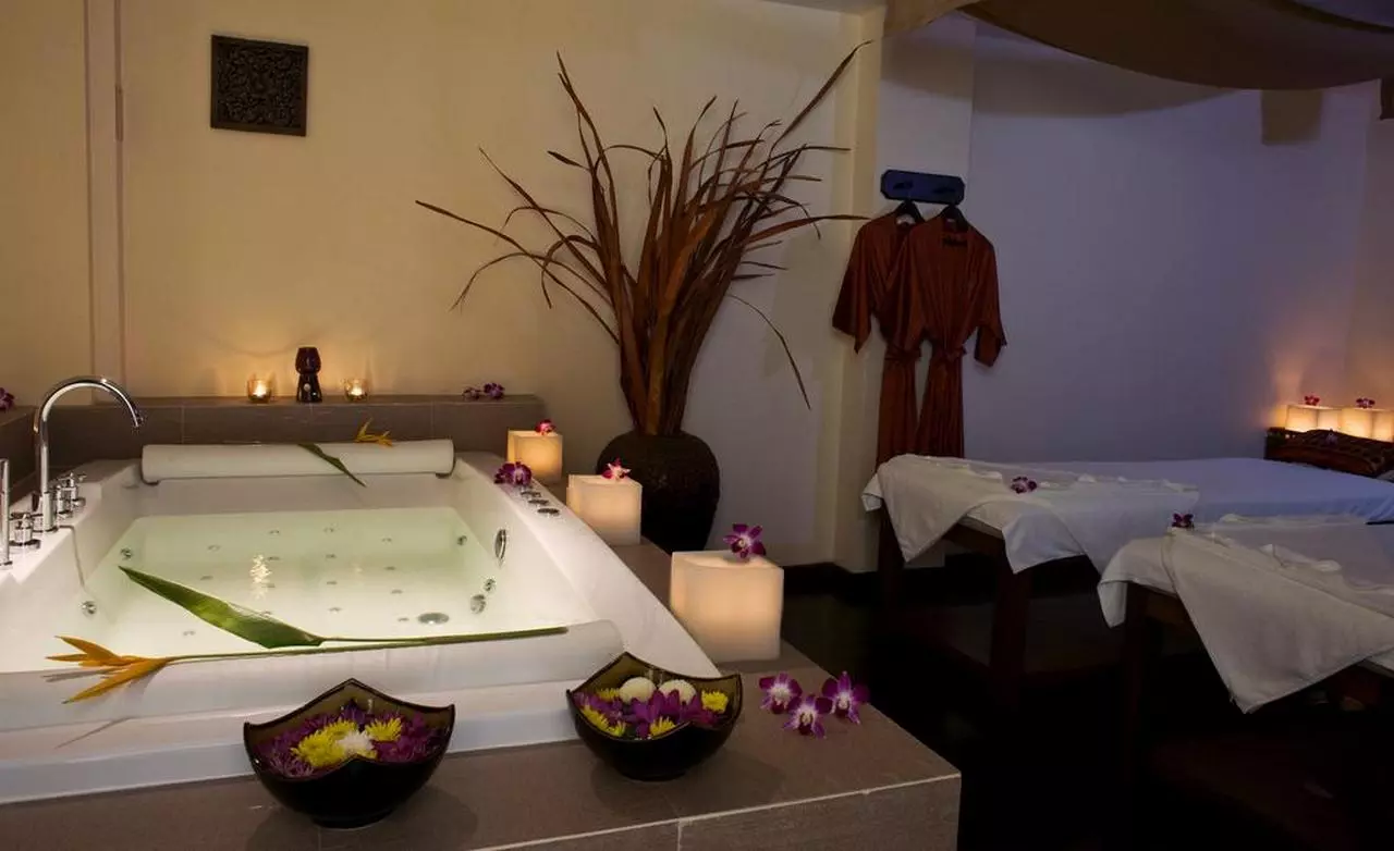 LEMERIDIENHKT_SHABAVIZPARVAZ (13).jpg